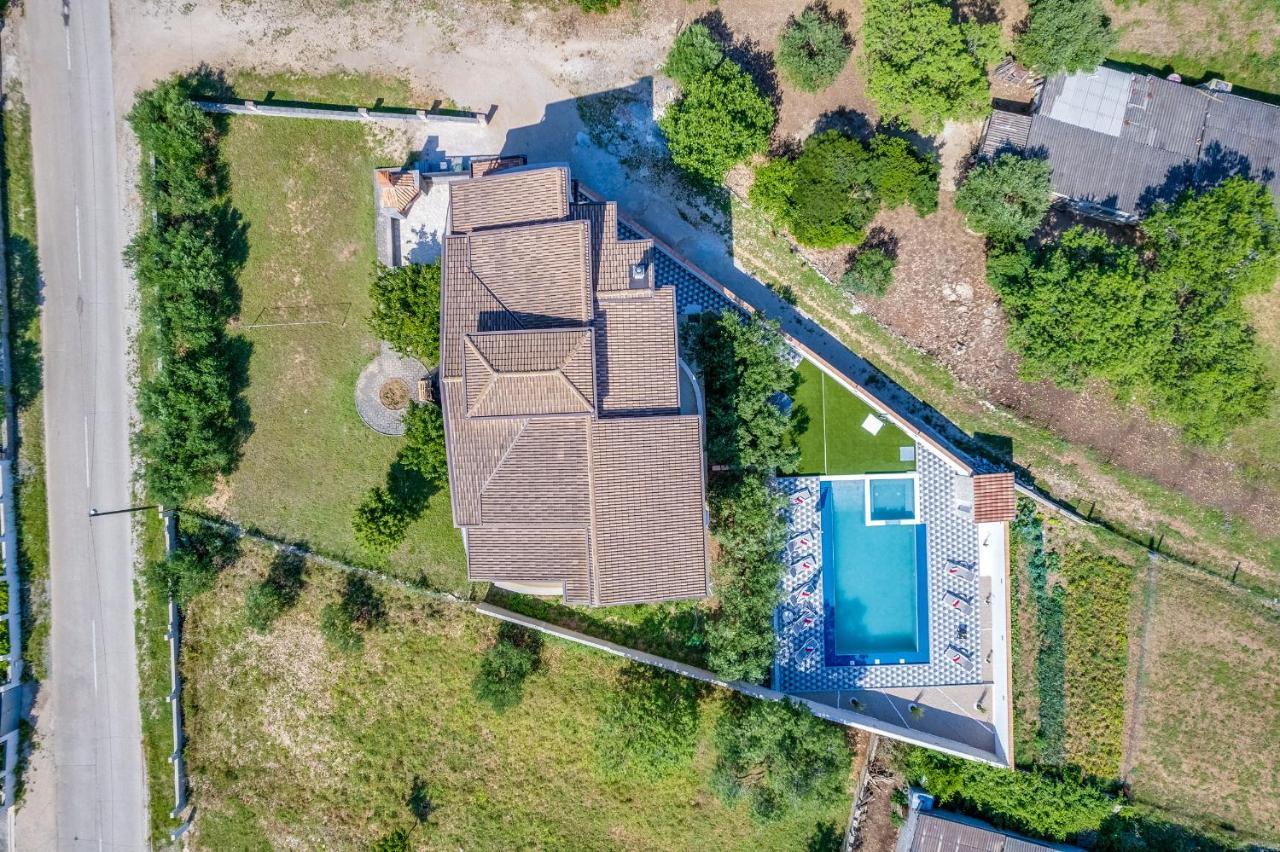 Apartman Strmota S Bazenom Свети-Филип-и-Яков Экстерьер фото