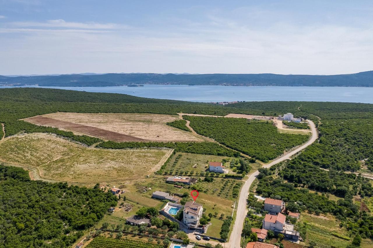 Apartman Strmota S Bazenom Свети-Филип-и-Яков Экстерьер фото