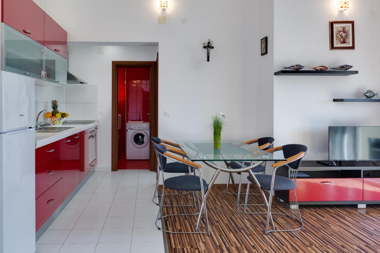 Apartman Strmota S Bazenom Свети-Филип-и-Яков Экстерьер фото