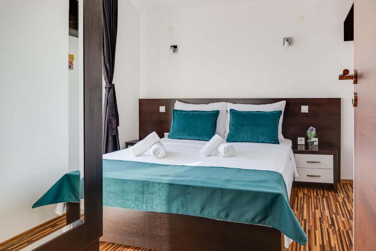 Apartman Strmota S Bazenom Свети-Филип-и-Яков Экстерьер фото